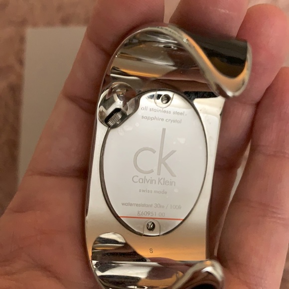 Calvin Klein Unique & Classy Cuff Watch - Picture 9 of 9